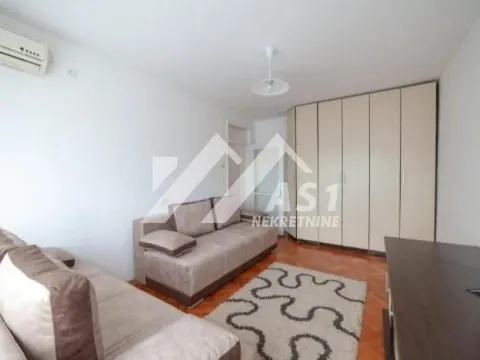 Izdavanje, jednosoban stan, 34m², Grbavica, Novi Sad Sve Podlokacije - image 2