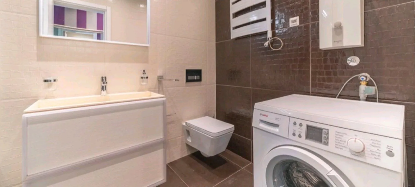 Izdavanje, trosoban stan, 140m², Preko Morače, Podgorica