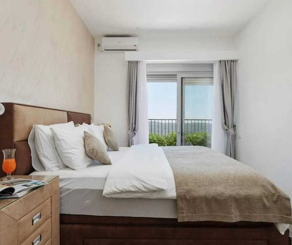 Prodaja, kuća, 260m², Kavač, Kotor