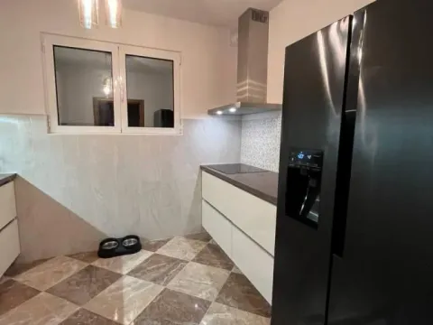 Prodaja, kuća, 175m², Šušanj, Bar - image 4