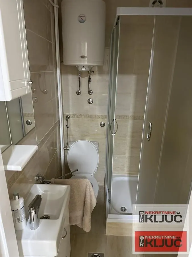 Prodaja, dvosoban stan, 54m², Rotkvarija, Novi Sad Sve Podlokacije