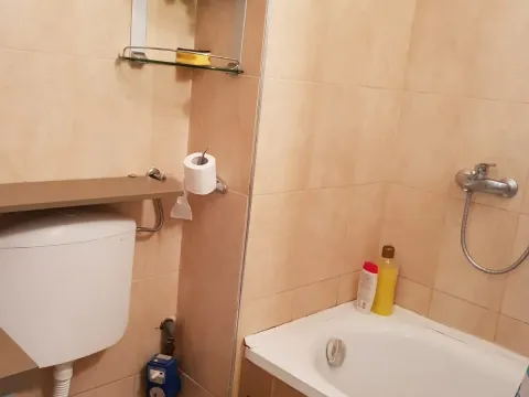 Izdavanje, jednosoban stan, 40m², Budva, Crna Gora - image 12