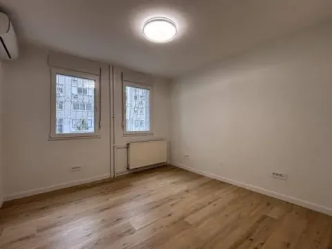 Izdavanje, poslovni prostor, 73m², Arena, Novi Beograd Sve Podlokacije - image 4