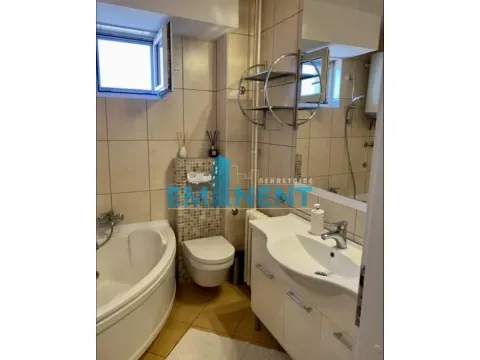 Rent, four bedroom apartment, 82m², Retenzija, Beograd - image 11