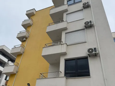 Sale, one bedroom apartment, 48m², Velika Plaža, Ulcinj - image 2