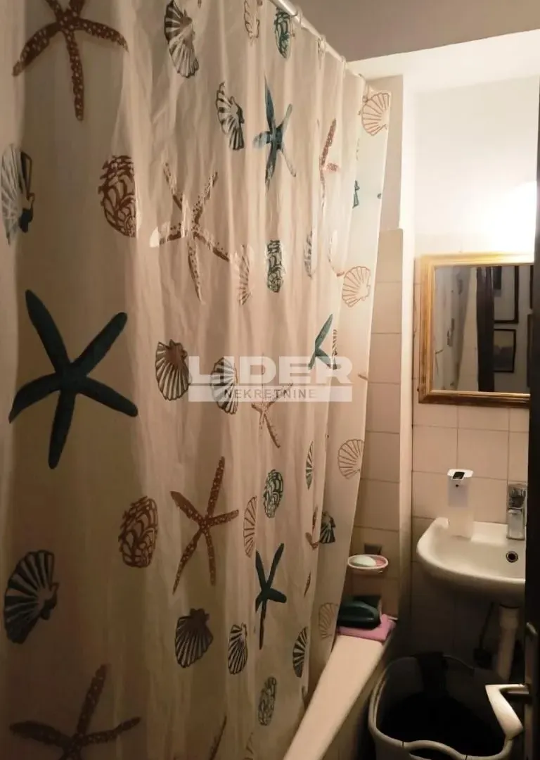 Sale, three bedroom apartment, 90m², Botanička Bašta, Palilula Sve Podlokacije
