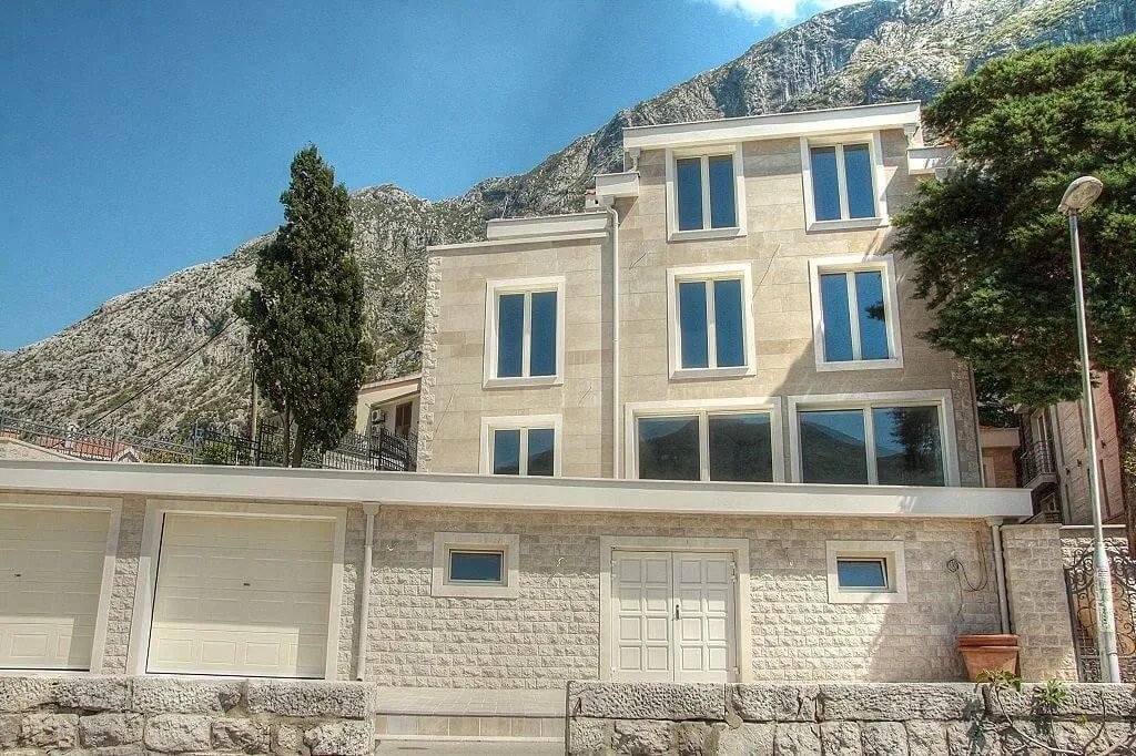 Sale, house, 500m², Dobrota, Kotor