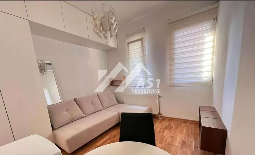 Rent, apartment, 16m², Centar, Novi Sad