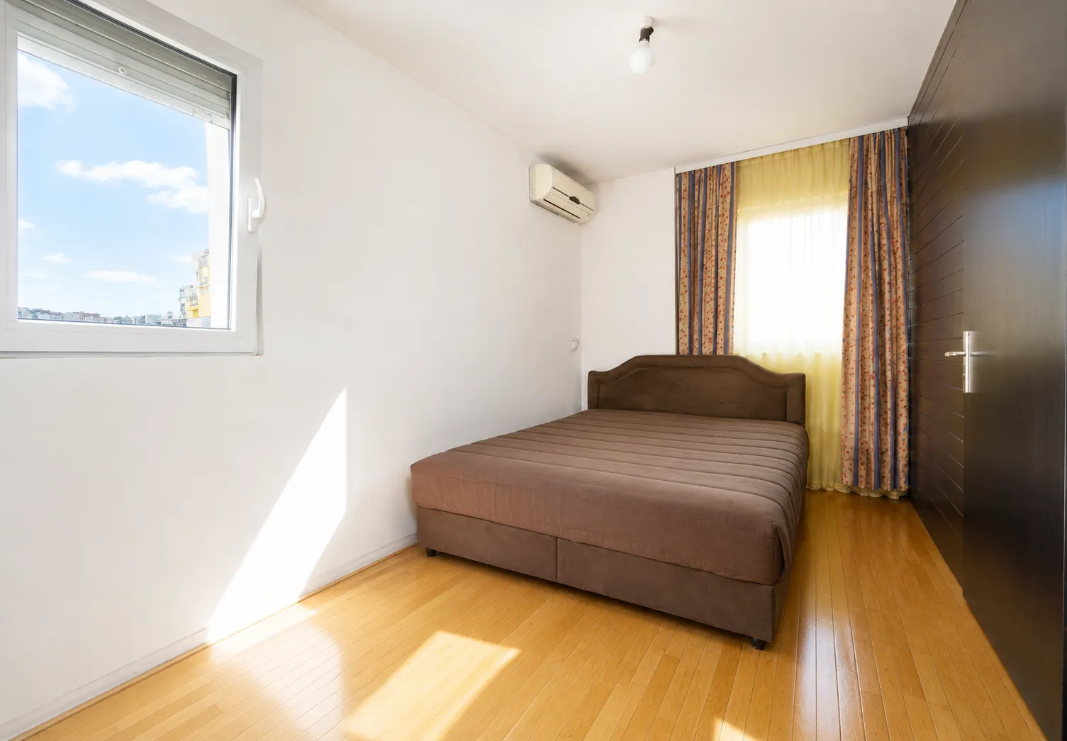 Prodaja, dvosoban stan, 77m², Blok 5, Podgorica