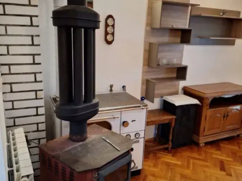 Sale, house, 240m², Farmaci, Podgorica - image 11