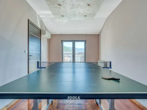 Prodaja, četvorosoban stan, 188m², Centar, Budva - image 9