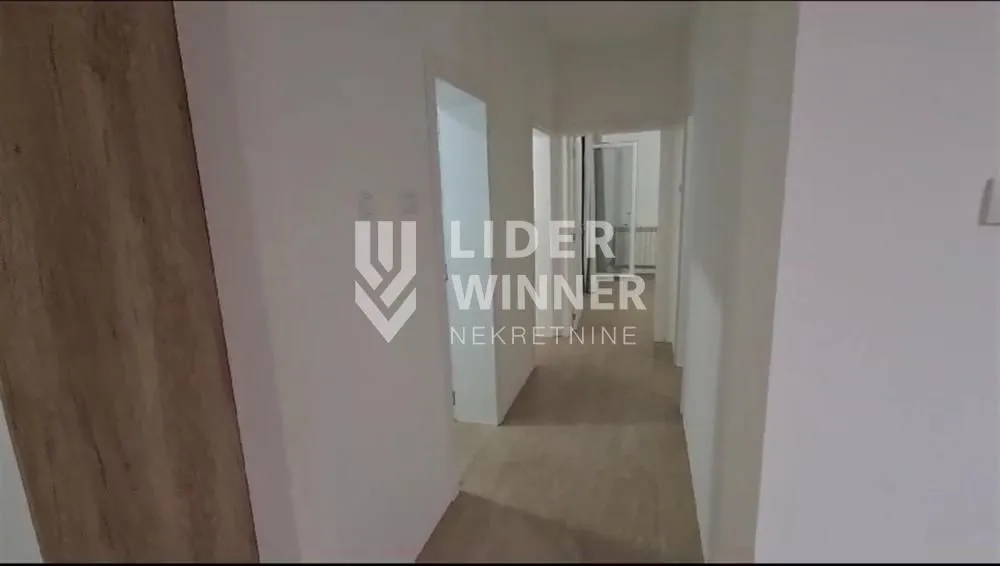 Sale, four bedroom apartment, 145m², Savski Venac, Beograd