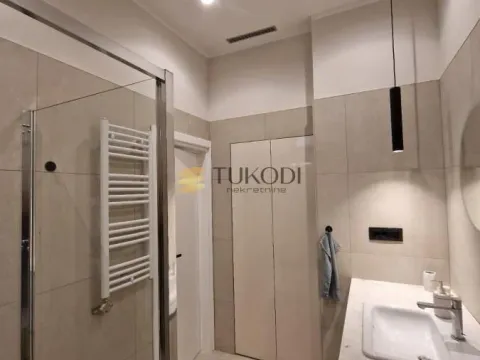 Prodaja, trosoban stan, 100m², Stari grad, Novi Sad - image 20
