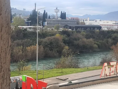 Prodaja, trosoban stan, 91m², 1 maj, Podgorica - image 11