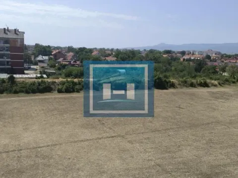 Prodaja, trosoban stan, 98m², Centar, Ćuprija - image 8