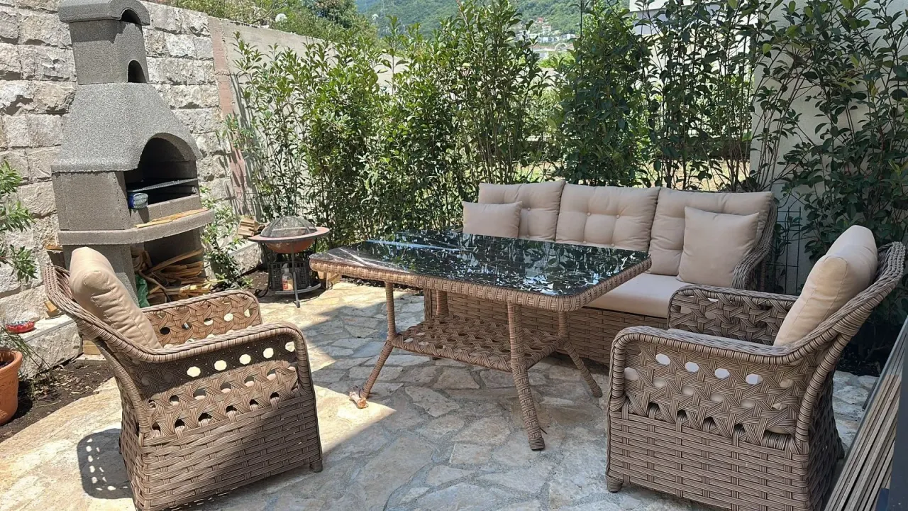 Rent, house, 160m², Lastva Grbaljska, Kotor