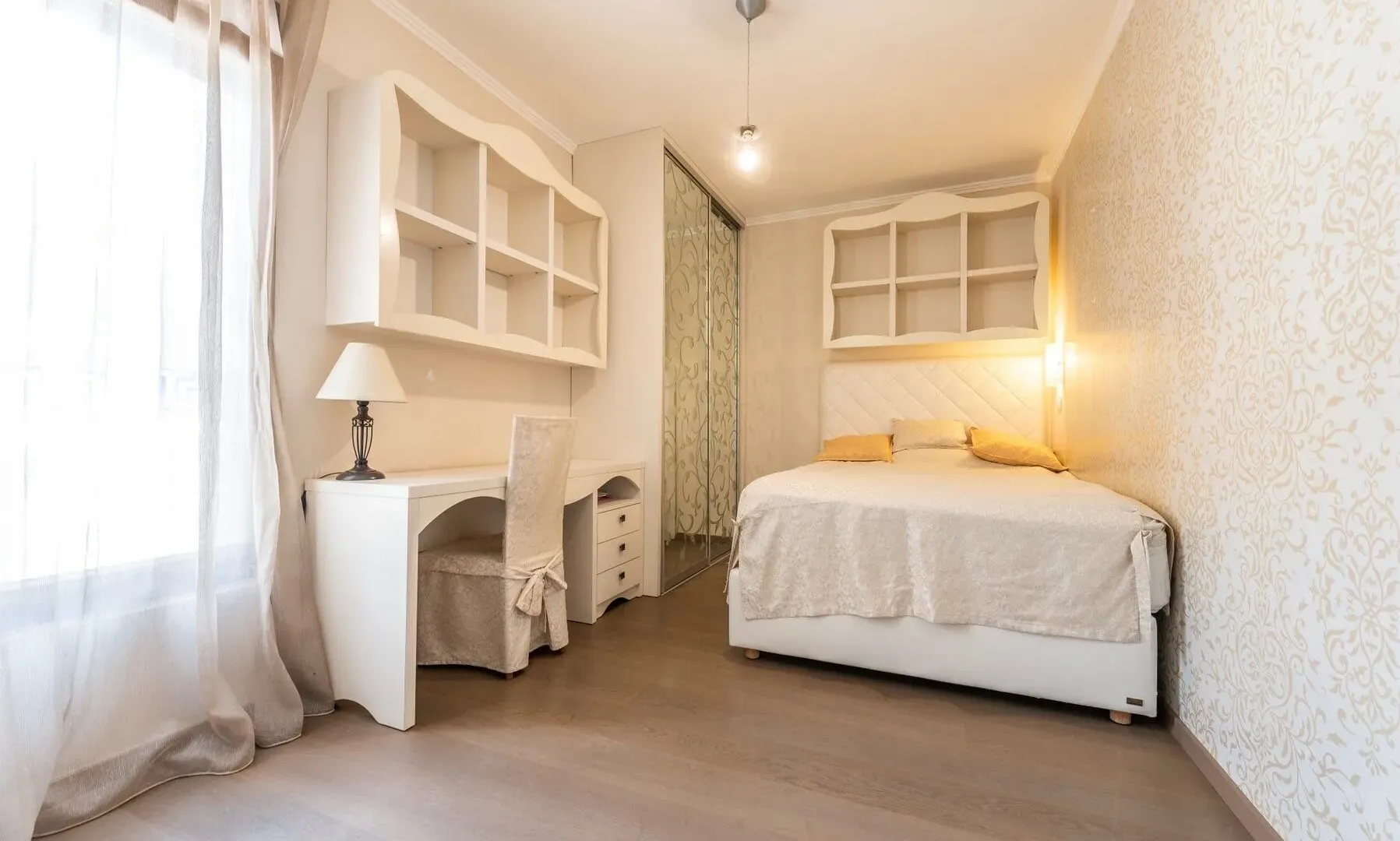 Sale, three bedroom apartment, 215m², Centar, Budva