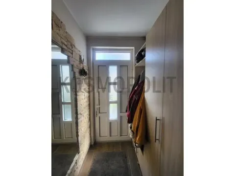 Sale, three bedroom apartment, 88m², Petlovo Brdo, Beograd - image 9