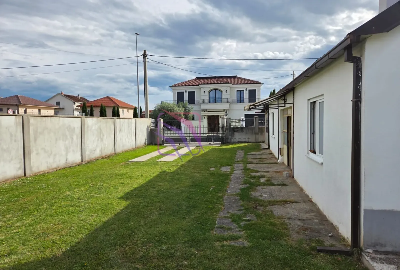Rent, office space, 90m², Gornja Gorica, Podgorica