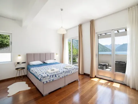 Prodaja, kuća, 405m², Kotor, Crna Gora - image 17