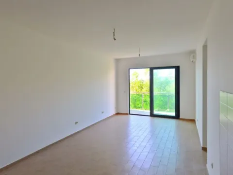 Prodaja, dvosoban stan, 81m², Bečići, Budva - image 2
