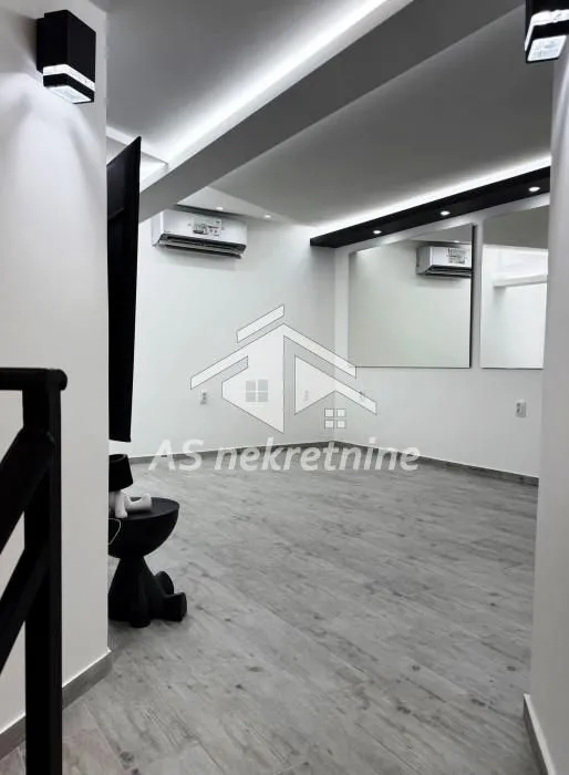 Rent, apartment, 120m², Kalenić Pijaca, Vračar Sve Podlokacije