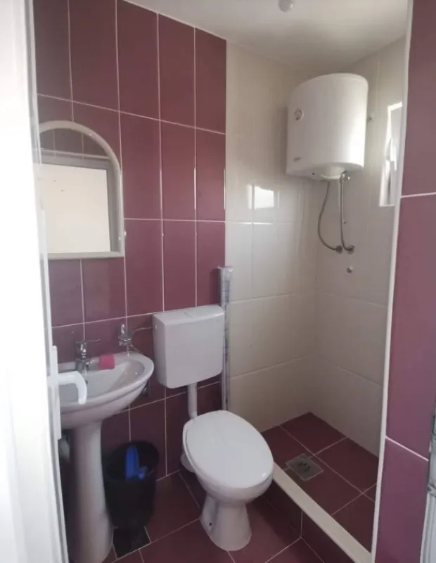 Prodaja, trosoban stan, 90m², Sutomore, Bar