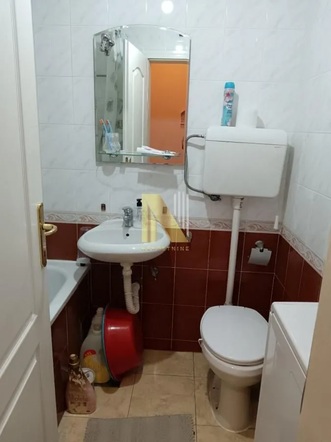 Izdavanje, trosoban stan, 58m², Bulevar Oslobodjenja, Novi Sad Sve Podlokacije
