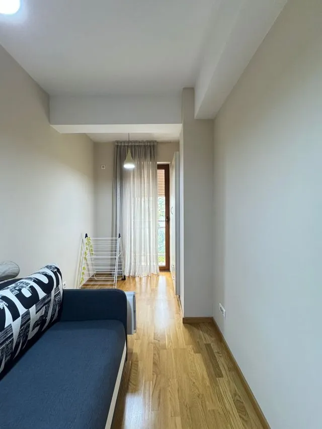 Izdavanje, trosoban stan, 95m², Preko Morače, Podgorica