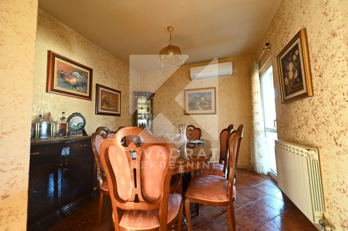 Prodaja, kuća, 250m², Donja Gorica, Podgorica