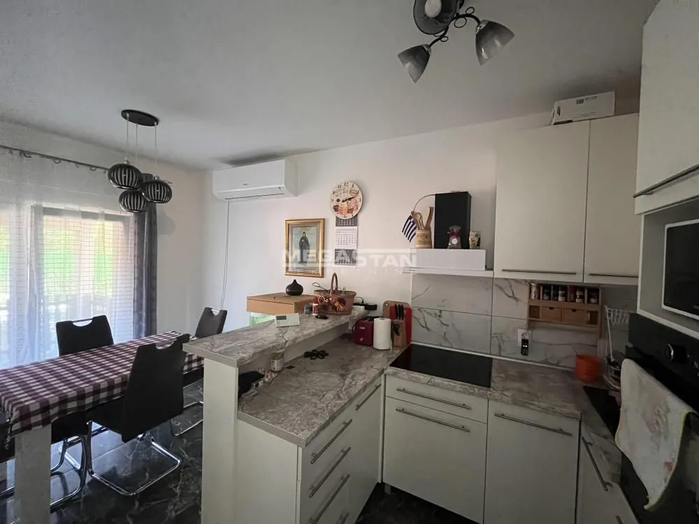 Prodaja, kuća, 145m², Ašanja, Pećinci