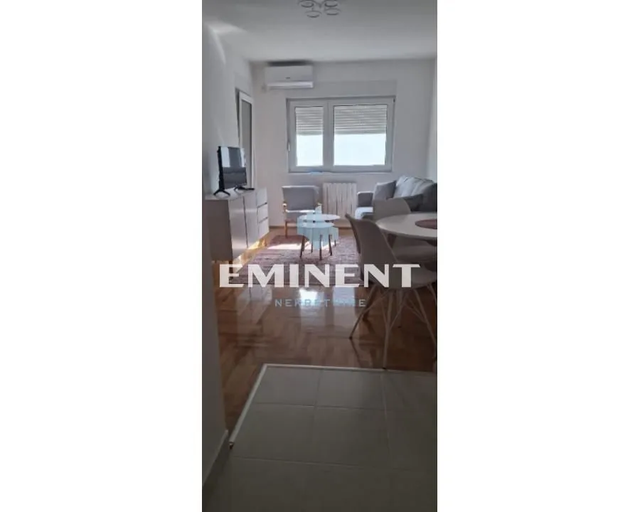 Izdavanje, stan, 34m², Novi Beograd Blok 72, Novi Beograd Sve Podlokacije