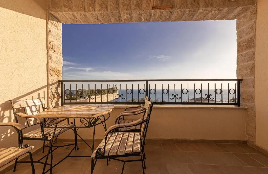 Rent, house, 150m², Reževići, Budva
