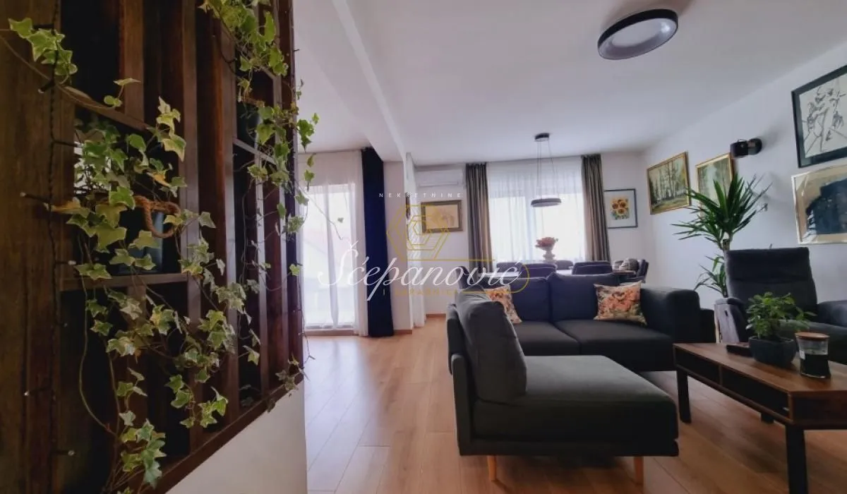 Prodaja, četvorosoban stan, 100m², Adice, Novi Sad Sve Podlokacije