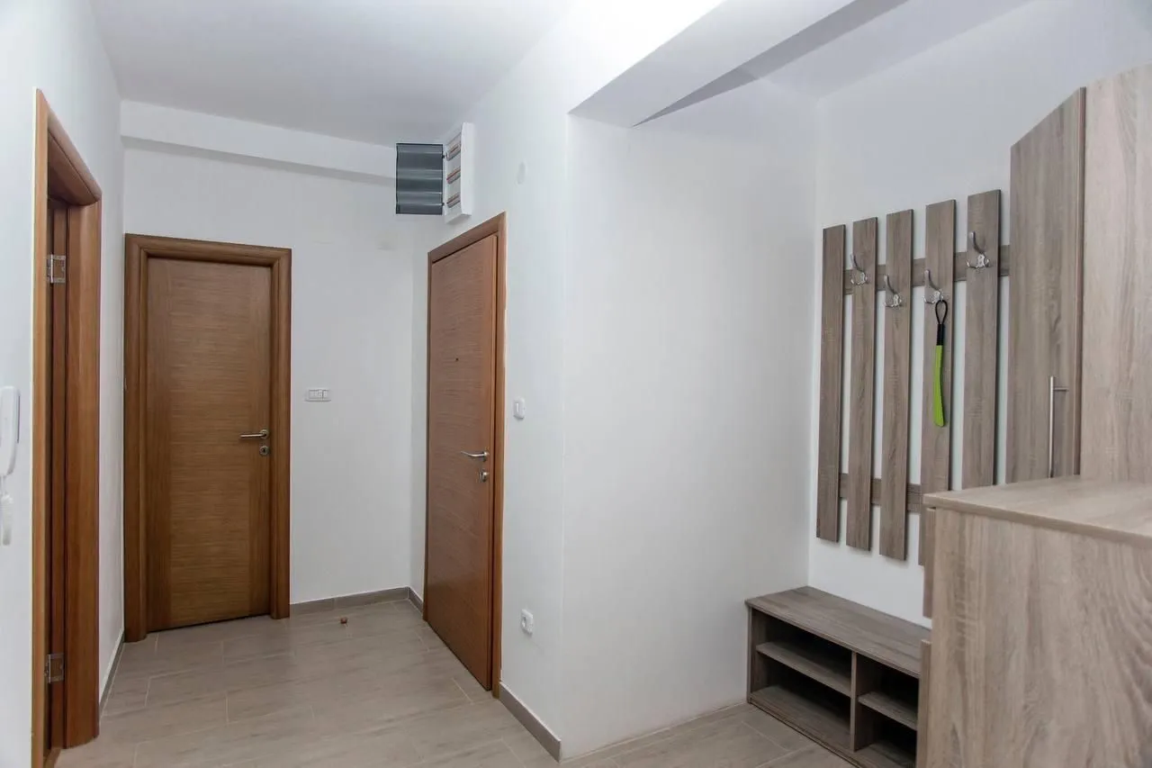 Prodaja, trosoban stan, 136m², Bečići, Budva