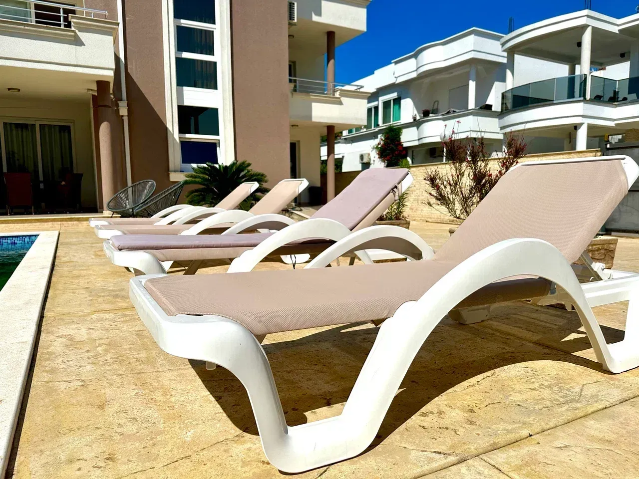 Prodaja, kuća, 702m², Centar, Ulcinj