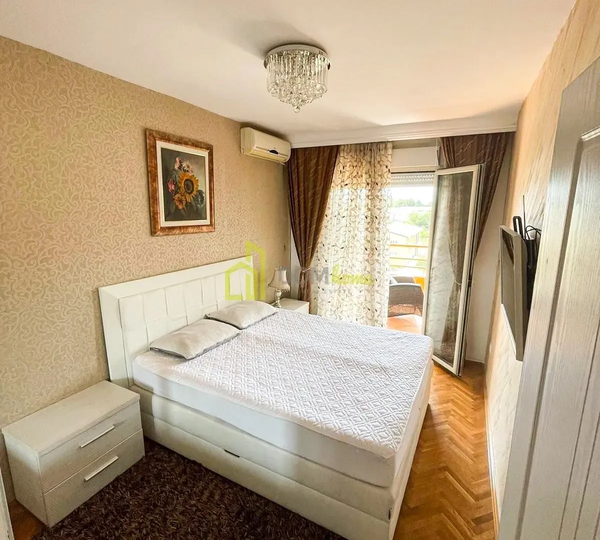 Prodaja, dvosoban stan, 74m², Stara Varoš, Podgorica