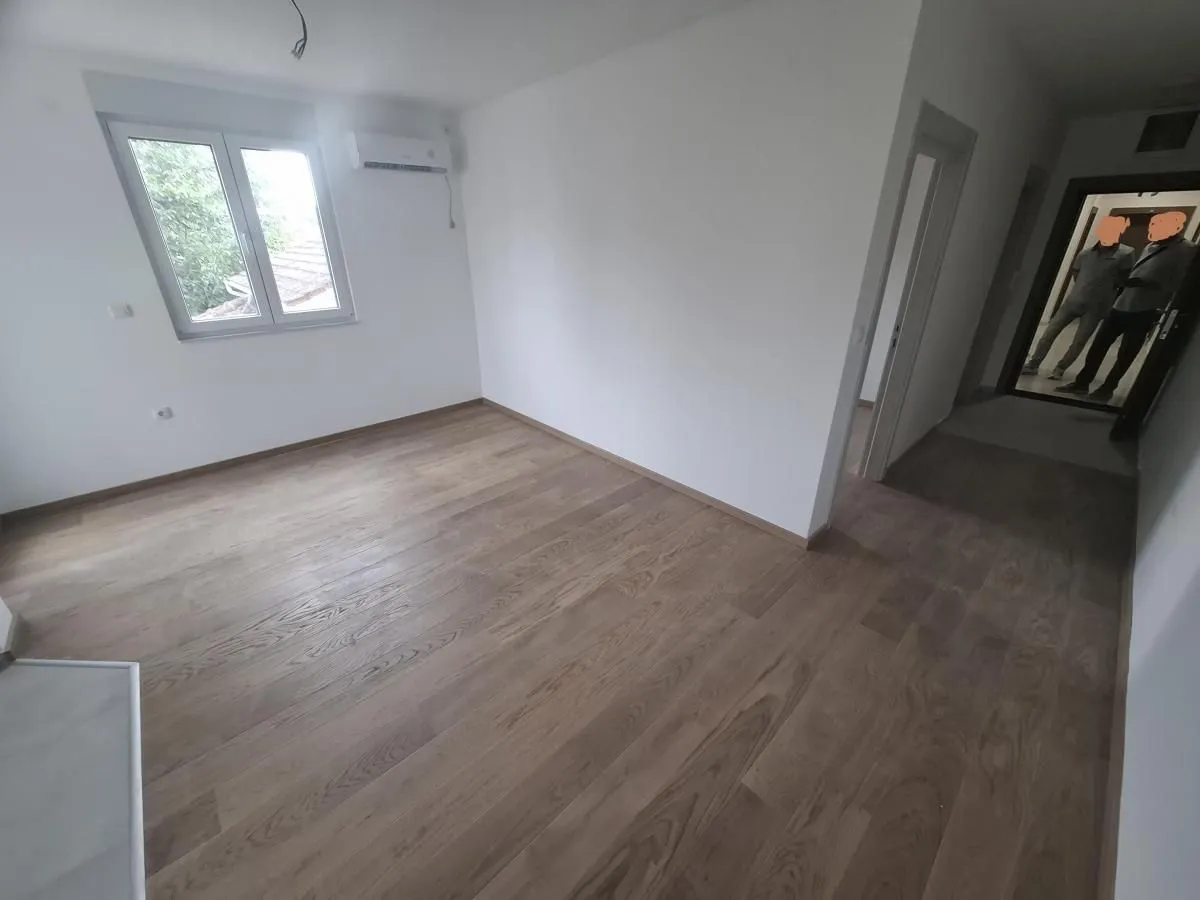 Prodaja, dvosoban stan, 42m², Salajka, Novi Sad Sve Podlokacije
