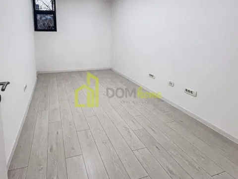 Sale, office space, 294m², Blok 5, Podgorica - image 8