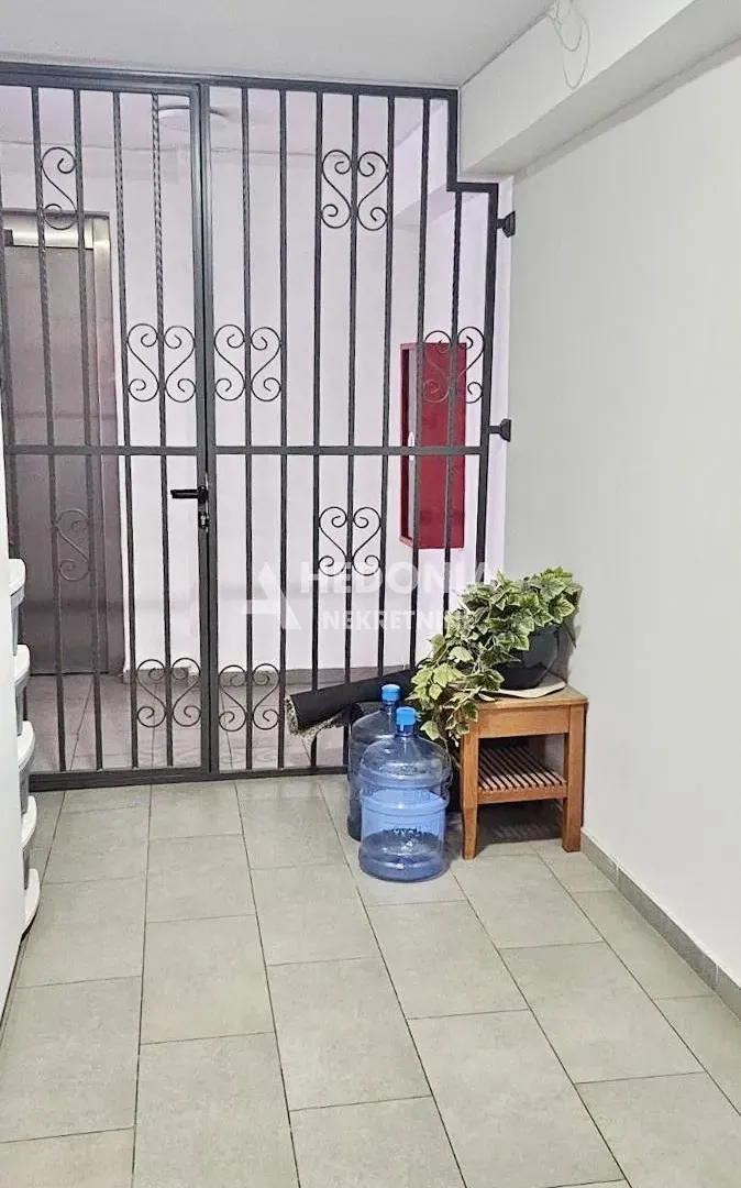 Prodaja, dvosoban stan, 51m², Ledine, Beograd