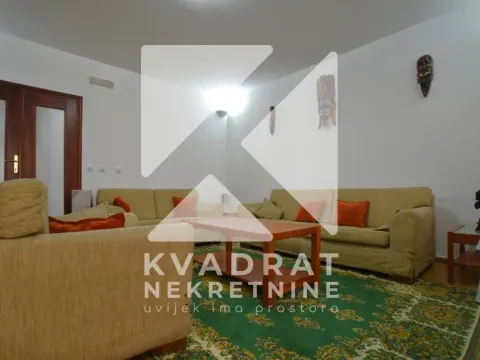 Izdavanje, trosoban stan, 120m², Pobrežje, Podgorica - image 2