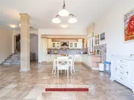 Prodaja, kuća, 971m², Petrovac, Budva - image 13