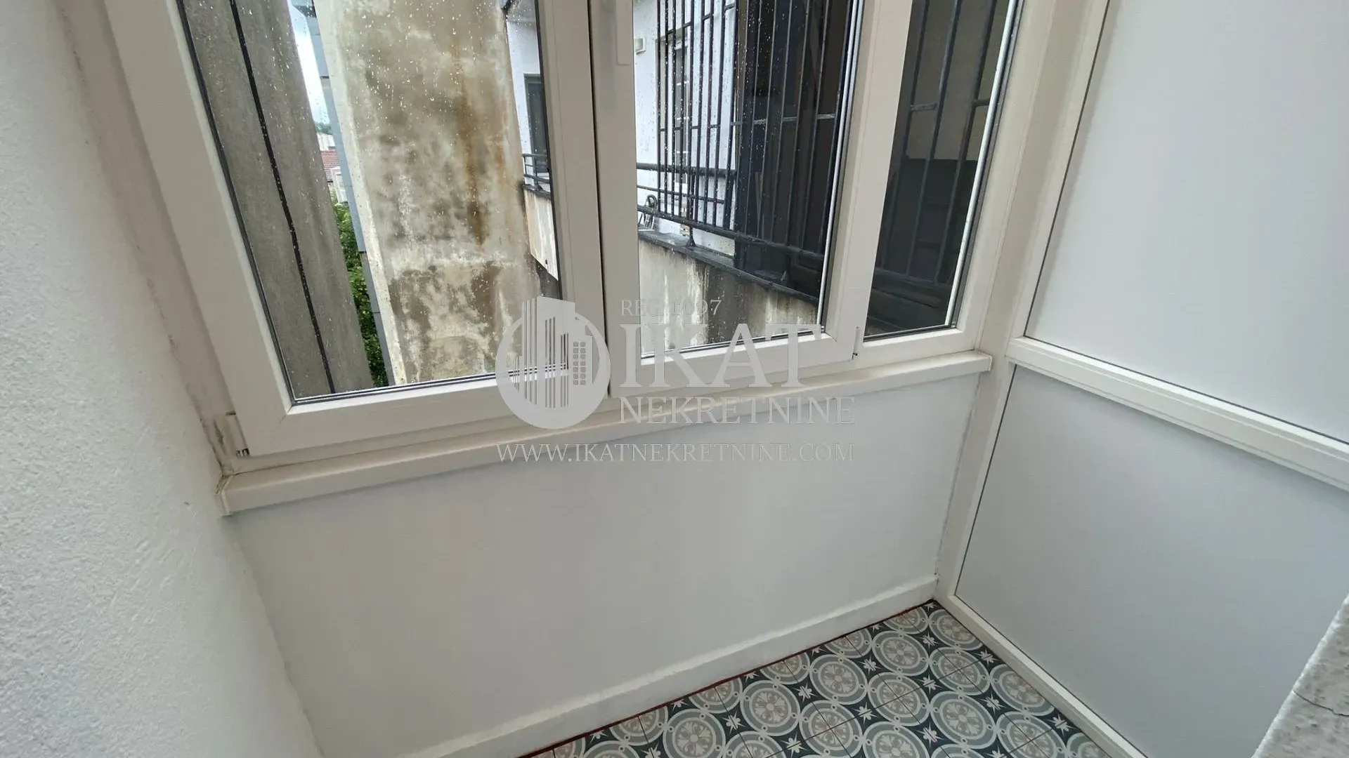 Rent, four bedroom apartment, 105m², Slavija, Vračar Sve Podlokacije