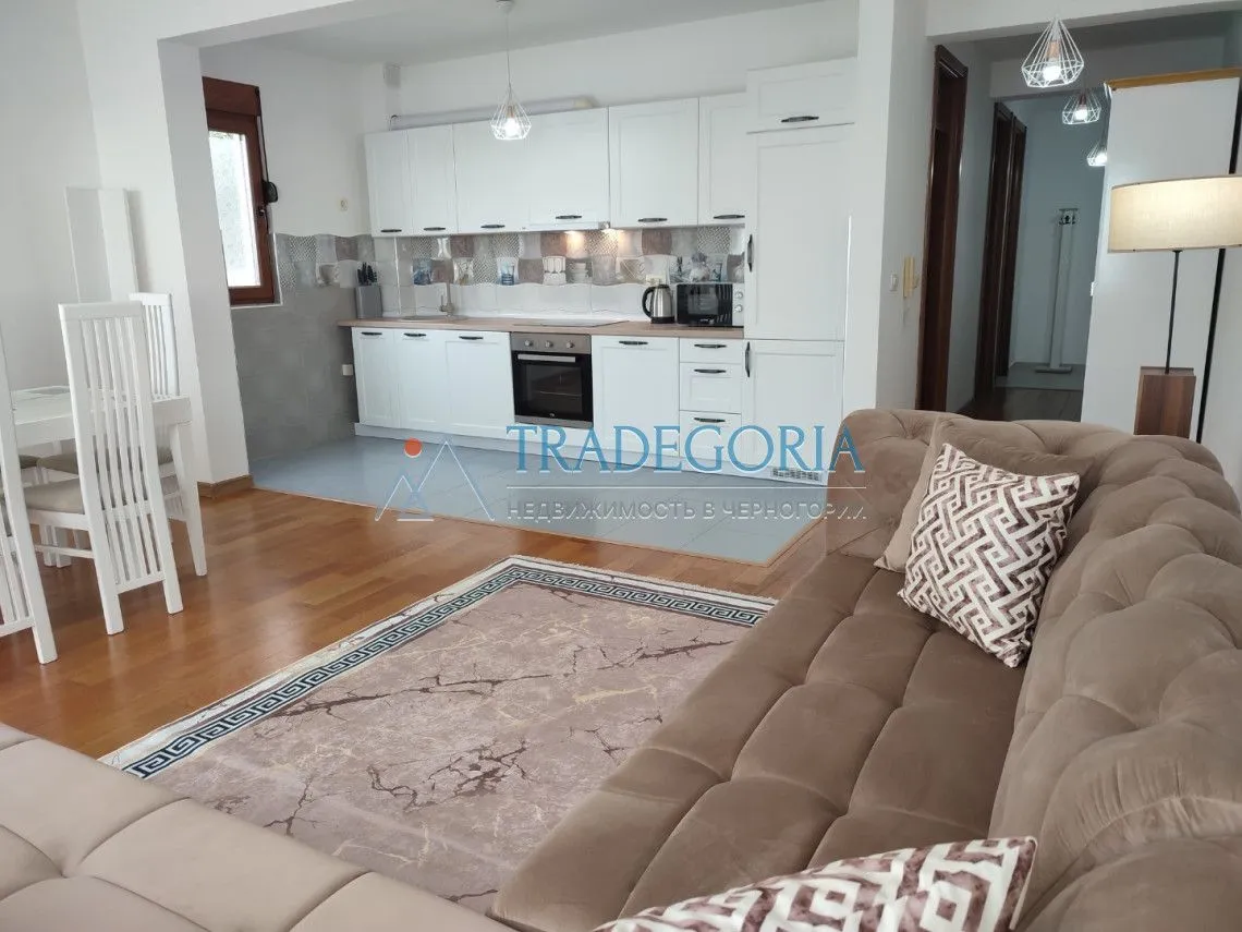 Prodaja, dvosoban stan, 97m², Dobra Voda, Bar