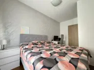 Izdavanje, dvosoban stan, 74m², Master Kvart, Podgorica - image 4