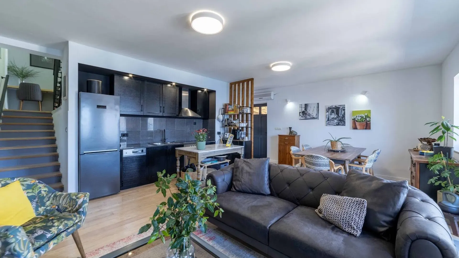 Prodaja, trosoban stan, 122m², Krašići, Tivat