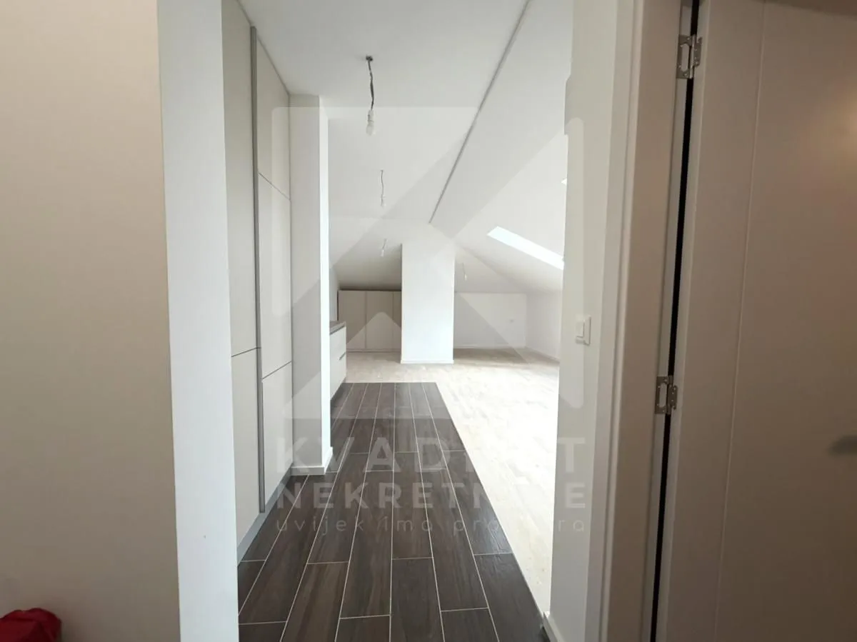 Prodaja, jednosoban stan, 50m², Tološi, Podgorica