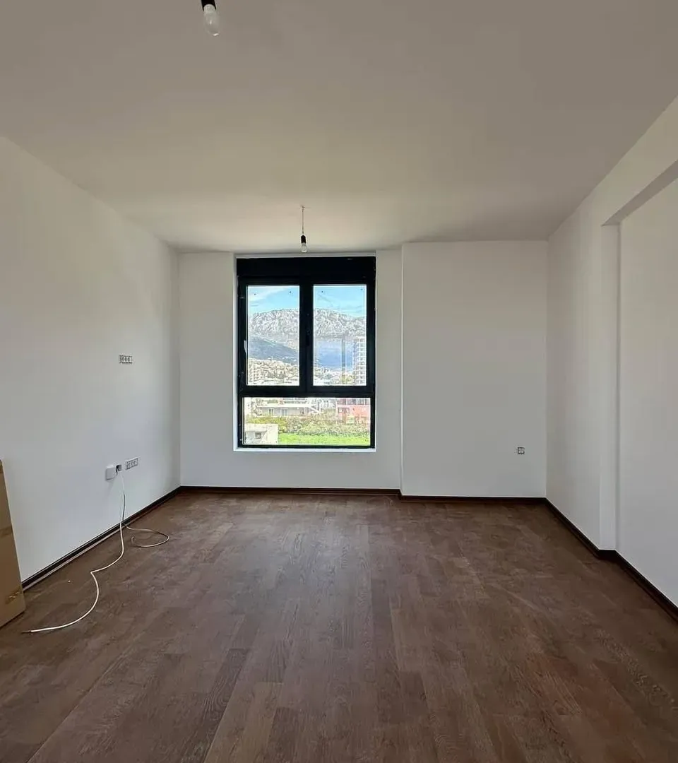 Sale, one bedroom apartment, 44m², Centar, Bar