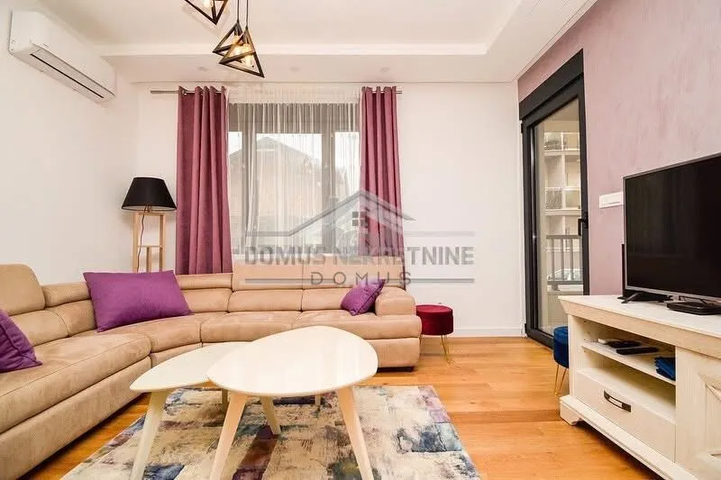 Rent, two bedroom apartment, 65m², Blok 9, Podgorica