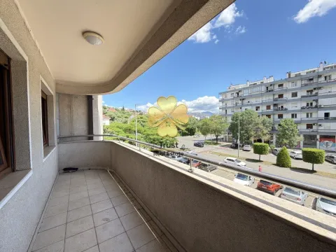 Izdavanje, dvosoban stan, 100m², Preko Morače, Podgorica - image 6